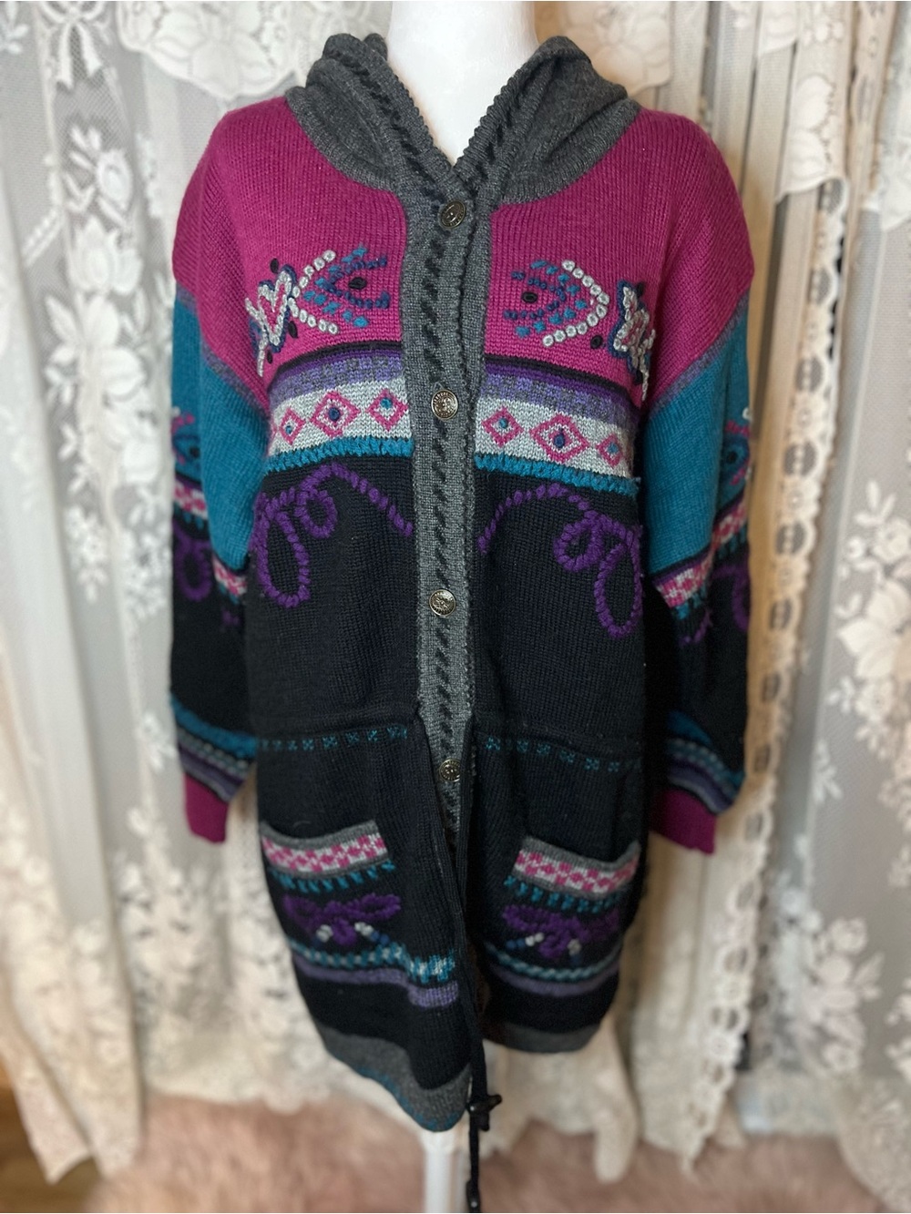 Vintage 100% Wool Hand Loomed & Embroidered Cardigan/Coat Oversized Large